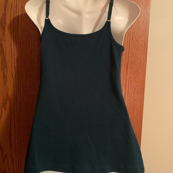 Woman’s tank top - Picture 2 of 3